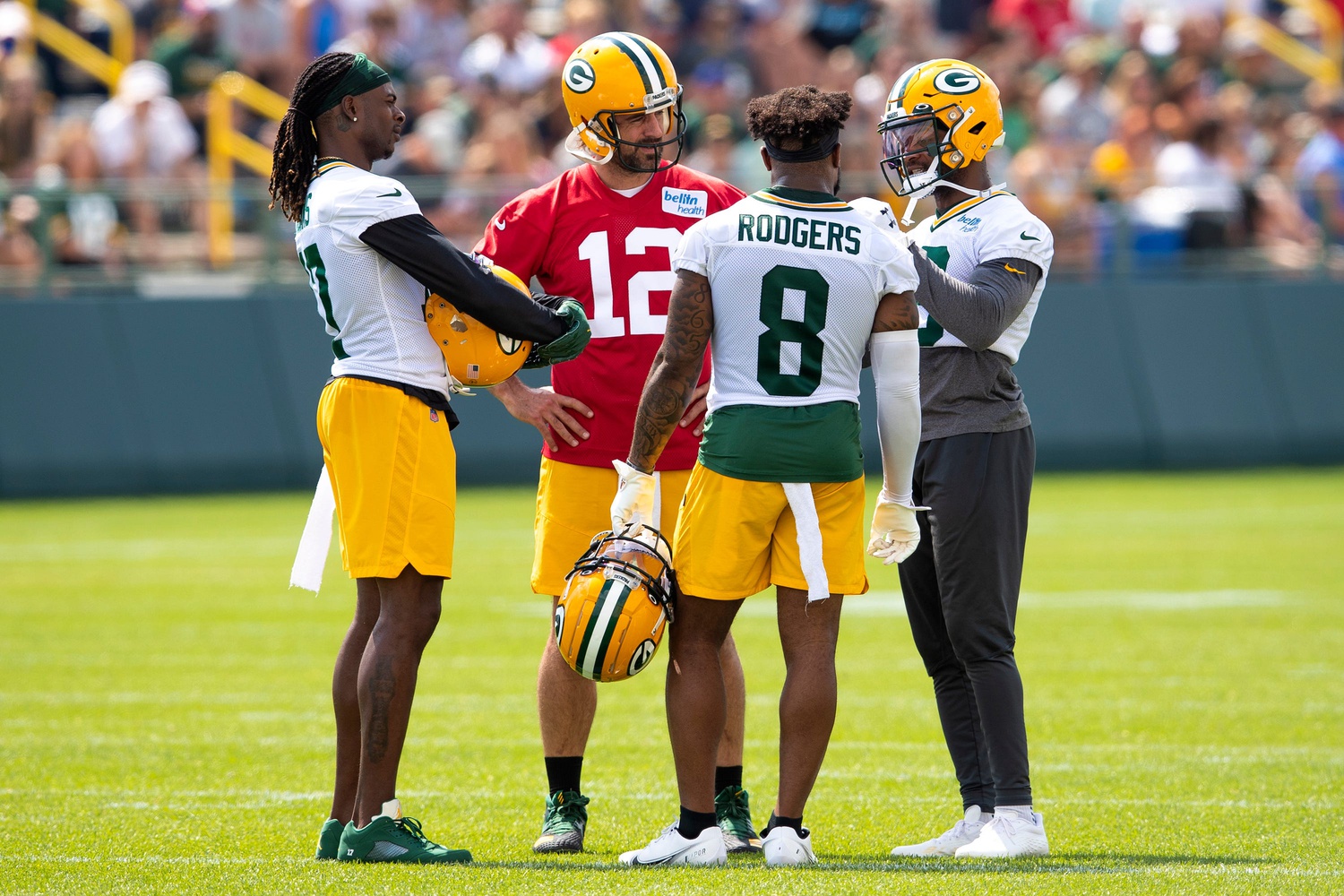 Former Green Bay Packers WR Takes Shot At Aaron Rodgers