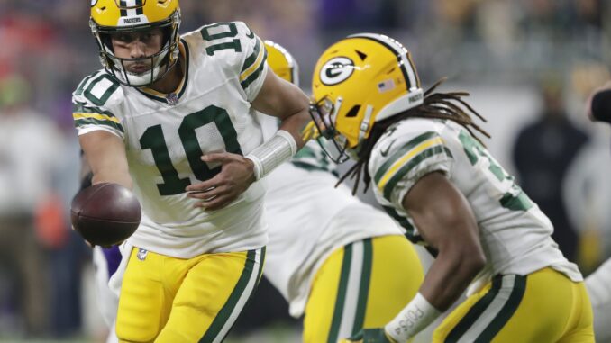 Jordan Love, Aaron Jones, Packers