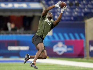 Kitan Oladapo, Packers